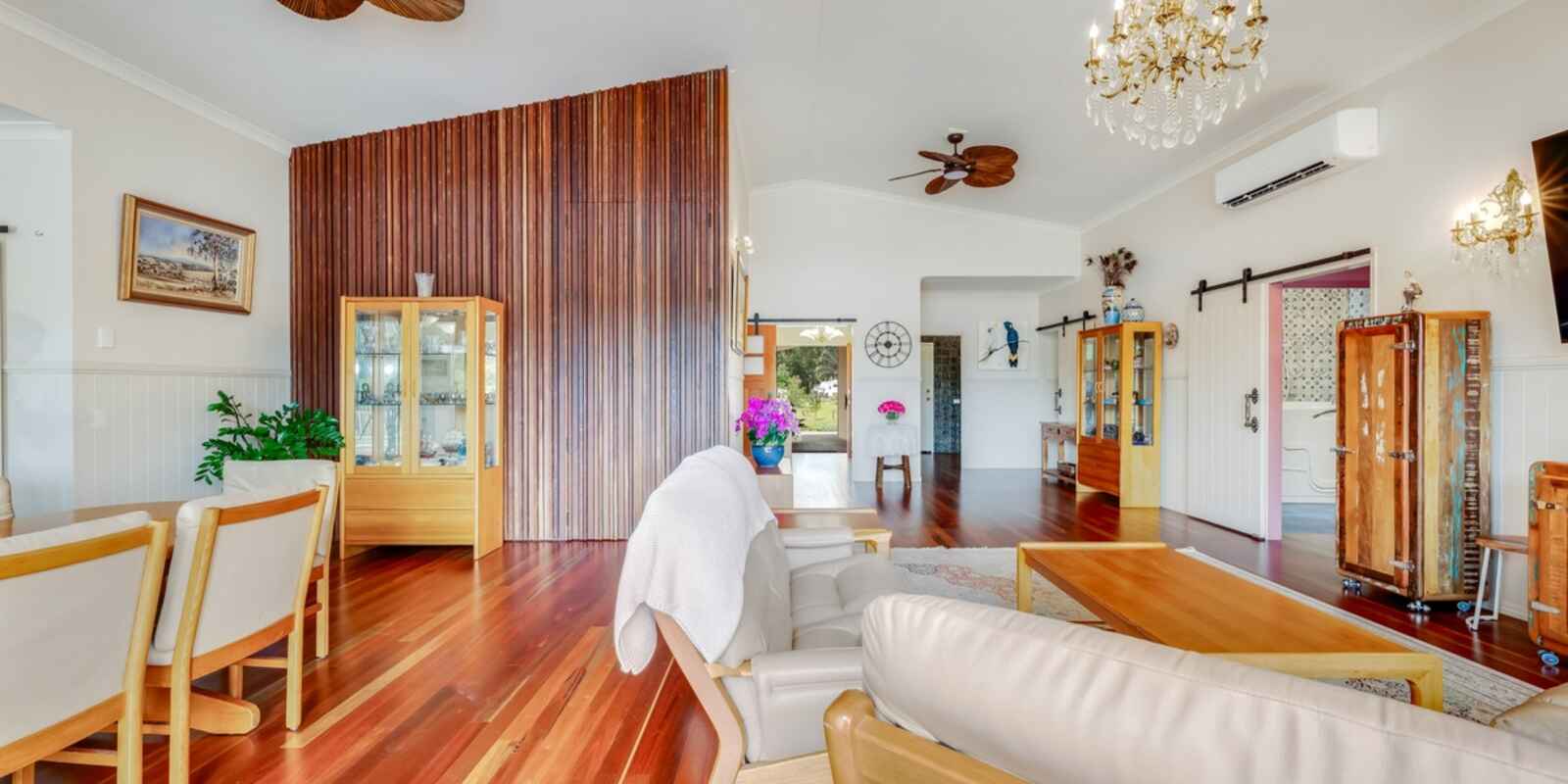 86 Sylvan Drive Moore Park Beach