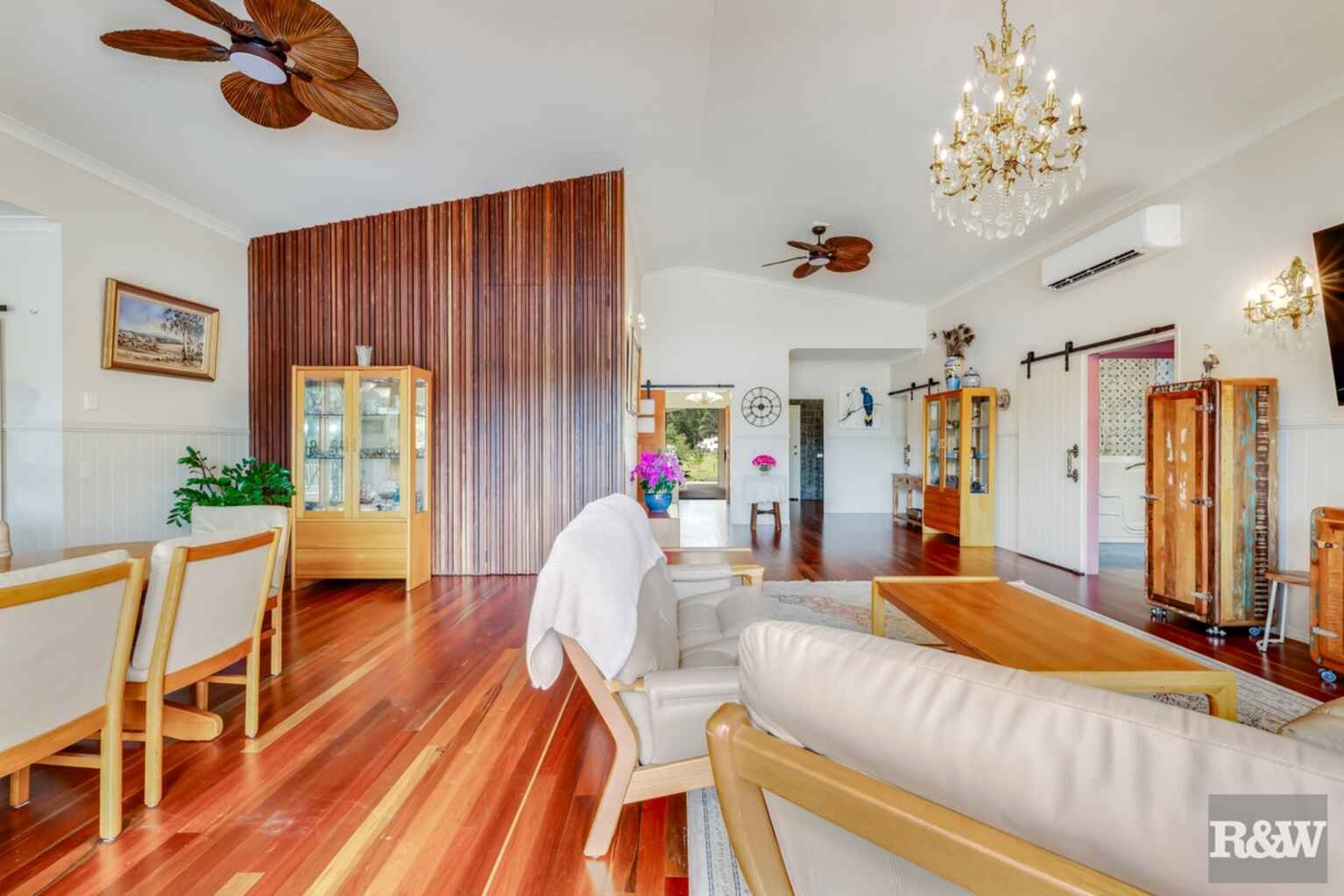 86 Sylvan Drive Moore Park Beach