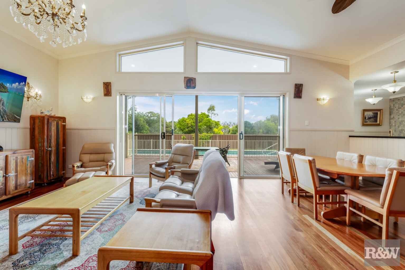 86 Sylvan Drive Moore Park Beach