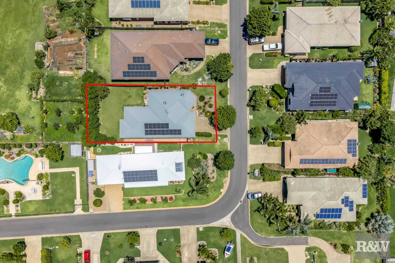 19 McCallum Close Coral Cove