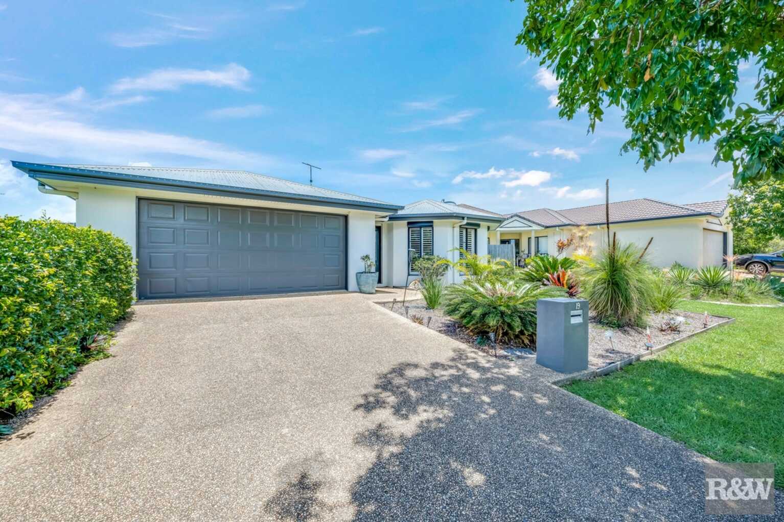 19 McCallum Close Coral Cove