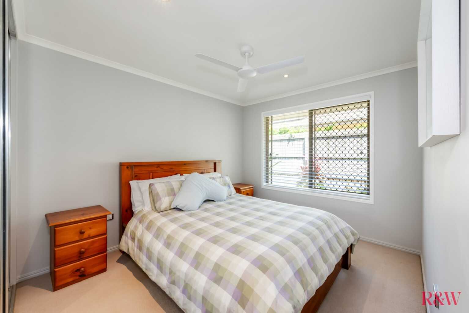 15 McCallum Close Coral Cove 15 McCallum Close Coral Cove