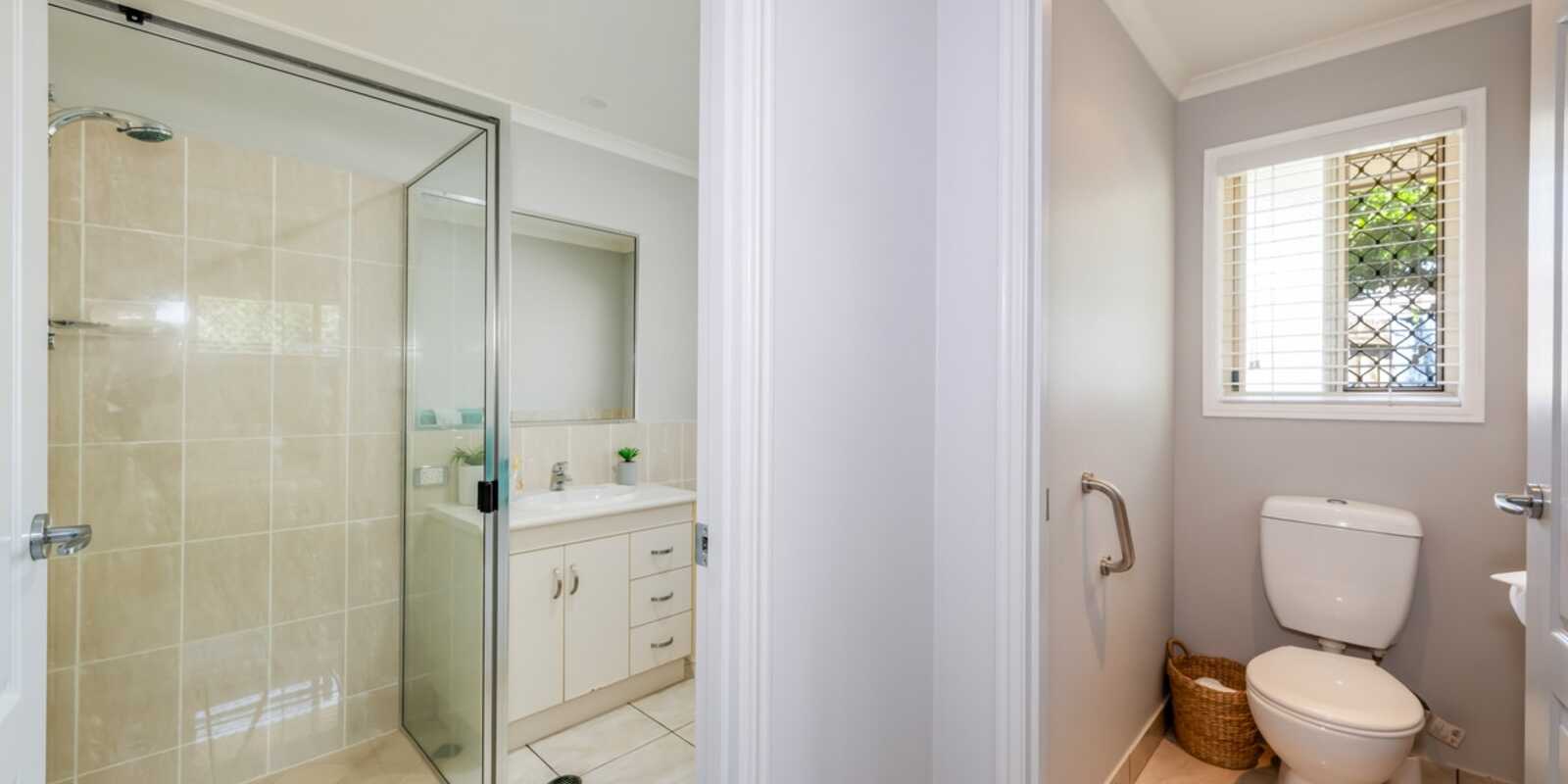 15 McCallum Close Coral Cove 15 McCallum Close Coral Cove