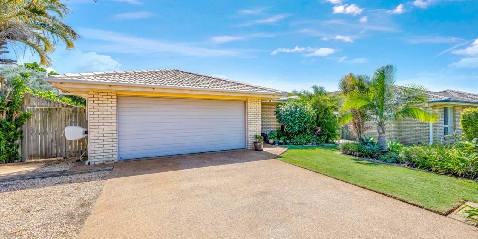 15 McCallum Close Coral Cove 15 McCallum Close Coral Cove