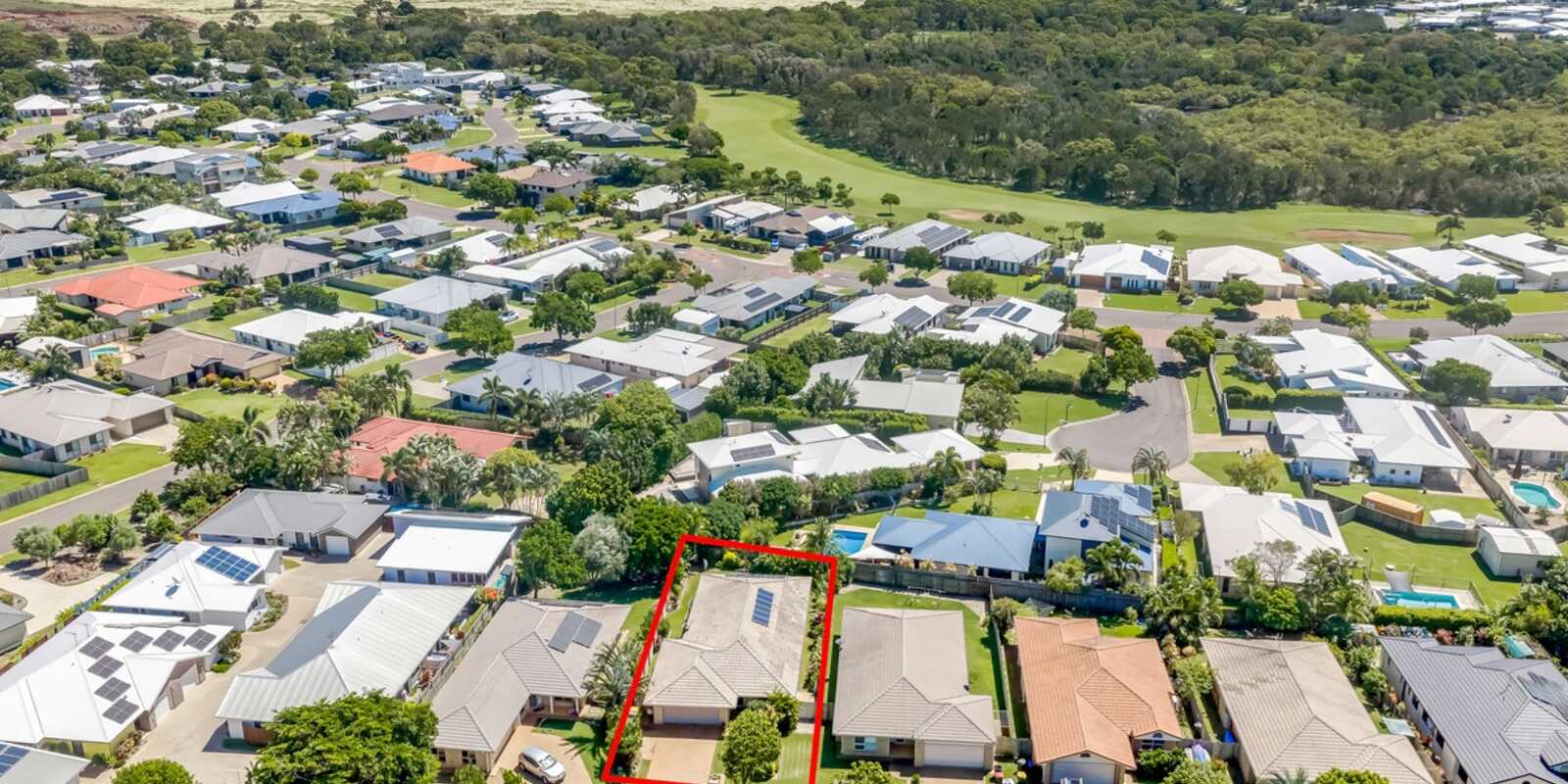 15 McCallum Close Coral Cove 15 McCallum Close Coral Cove