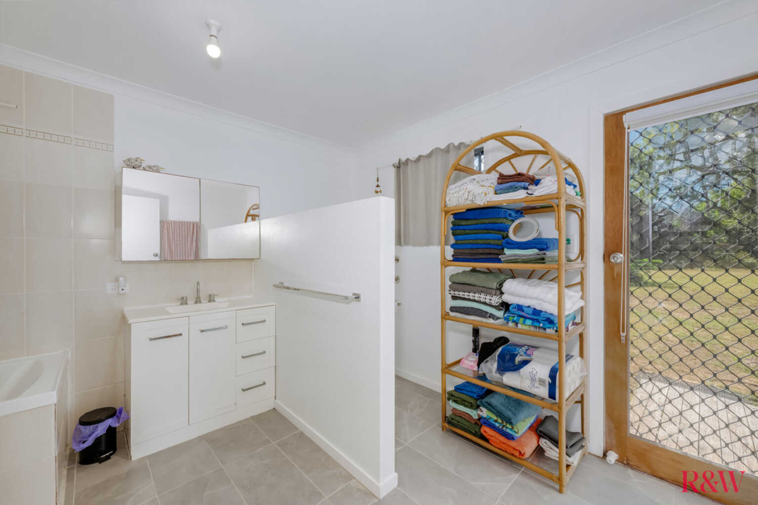 14 Sylvan Drive Moore Park Beach