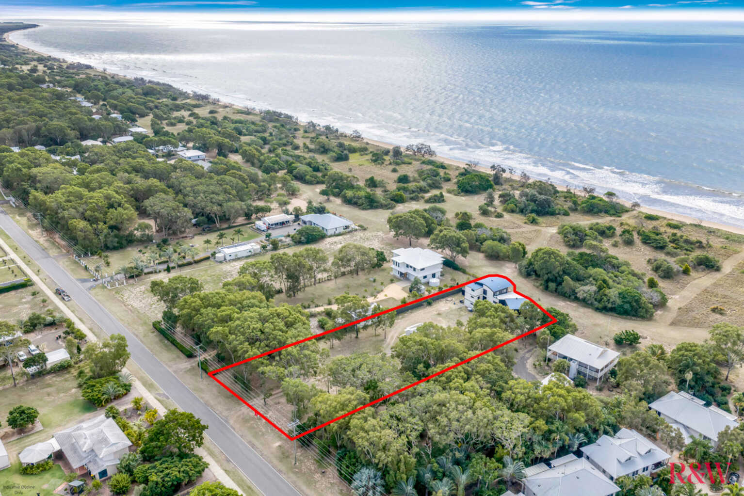 14 Sylvan Drive Moore Park Beach
