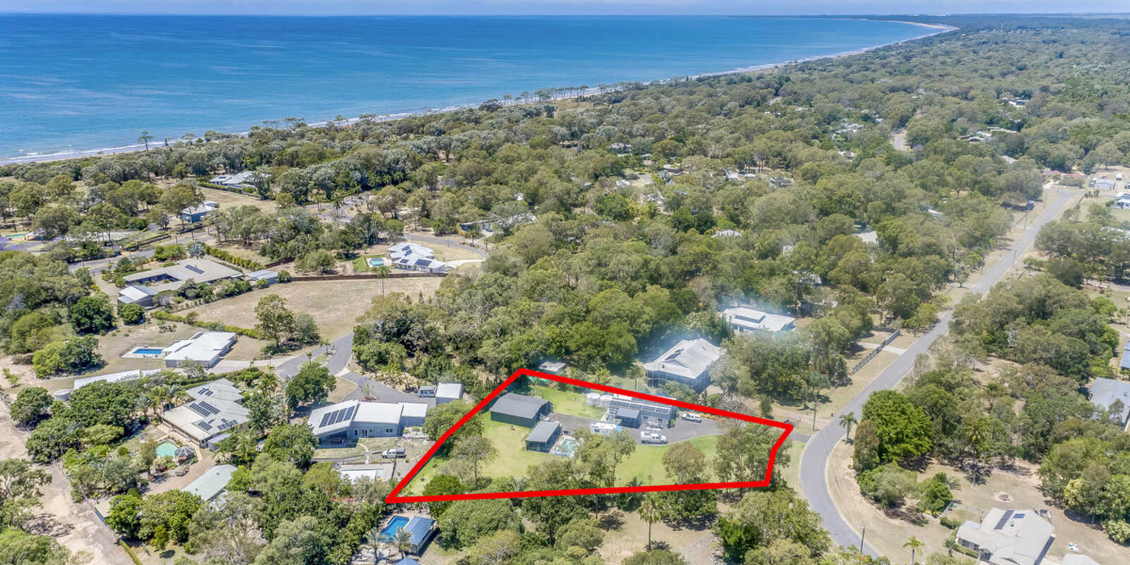 20 Kingfisher Crescent Moore Park Beach 20 Kingfisher Crescent Moore Park Beach