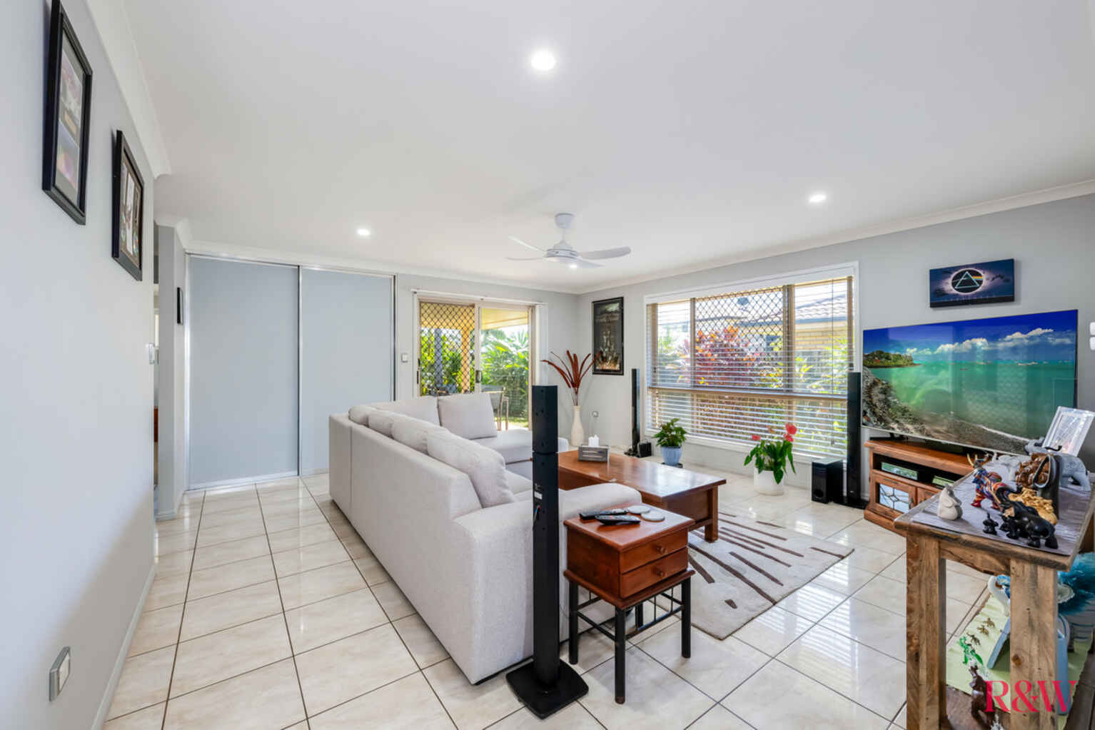 15 McCallum Close Coral Cove