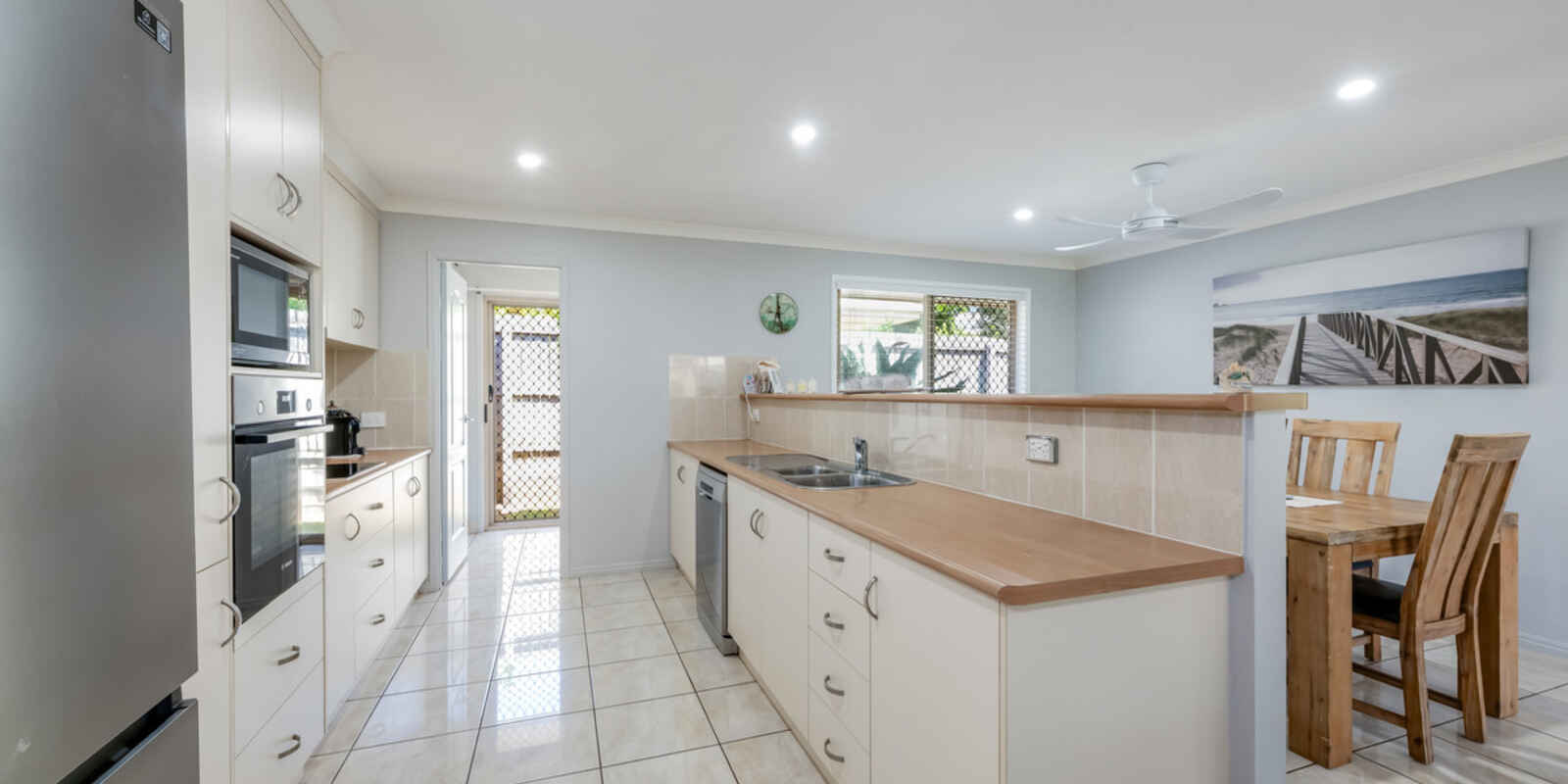 15 McCallum Close Coral Cove