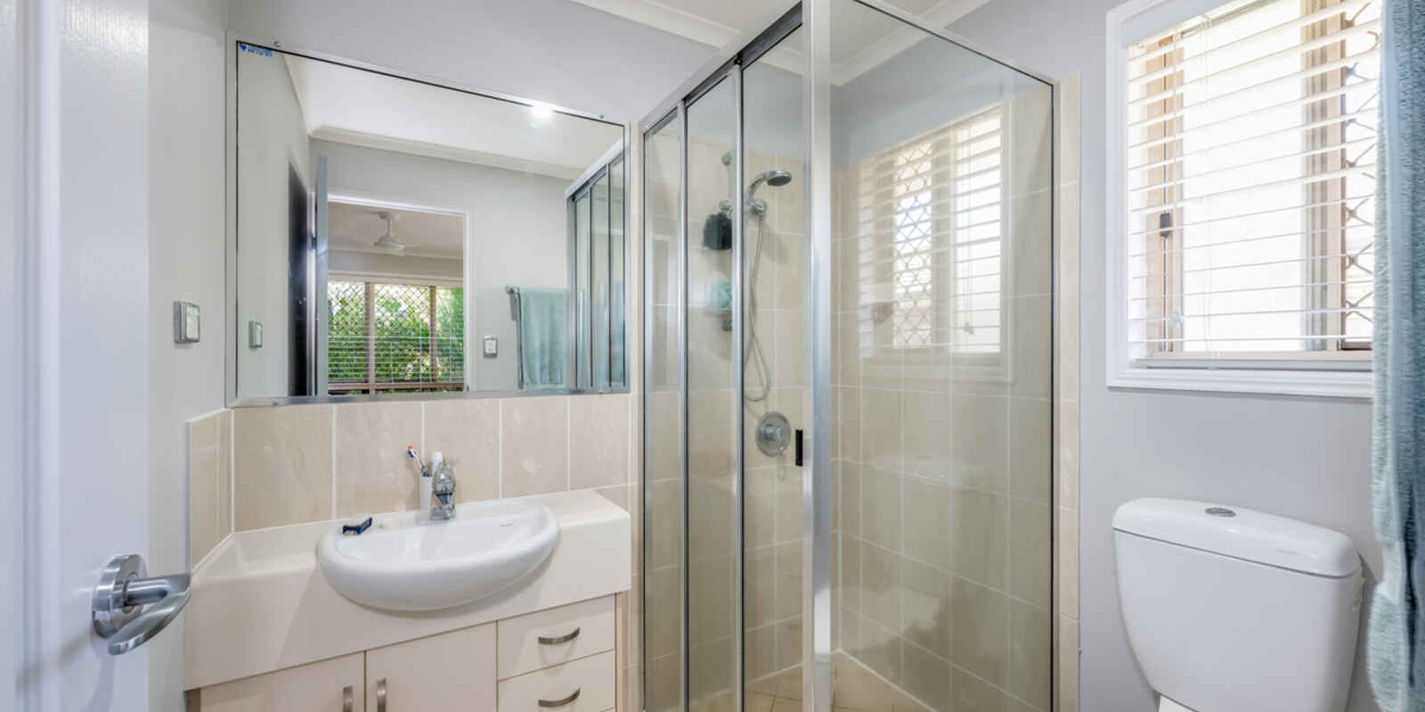 15 McCallum Close Coral Cove