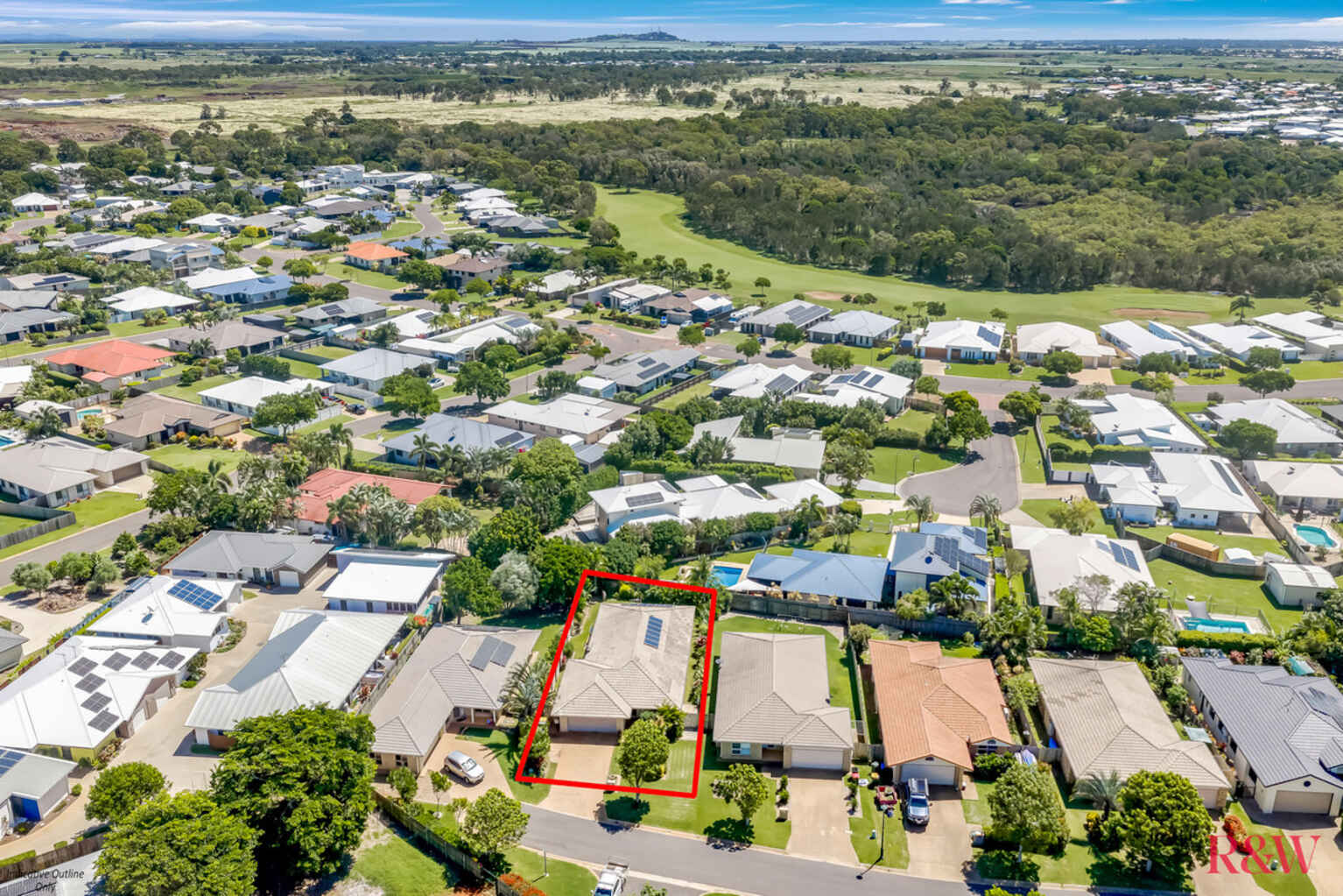 15 McCallum Close Coral Cove