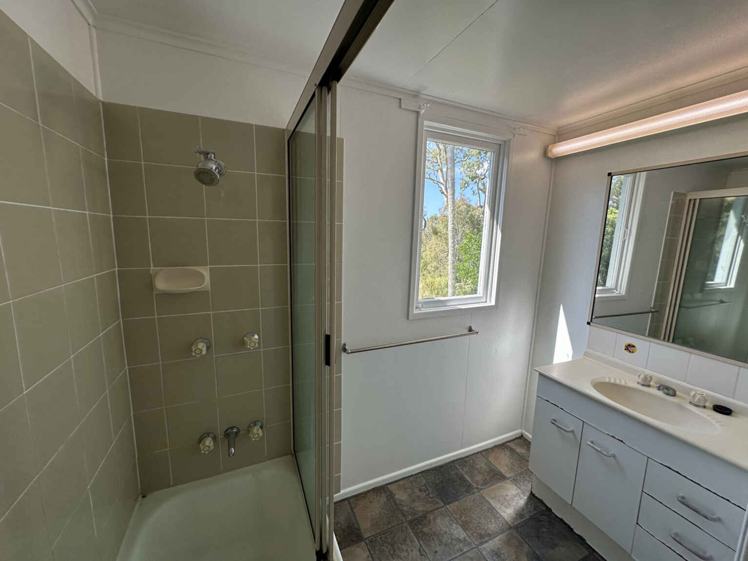 162 Plantation Road Avondale