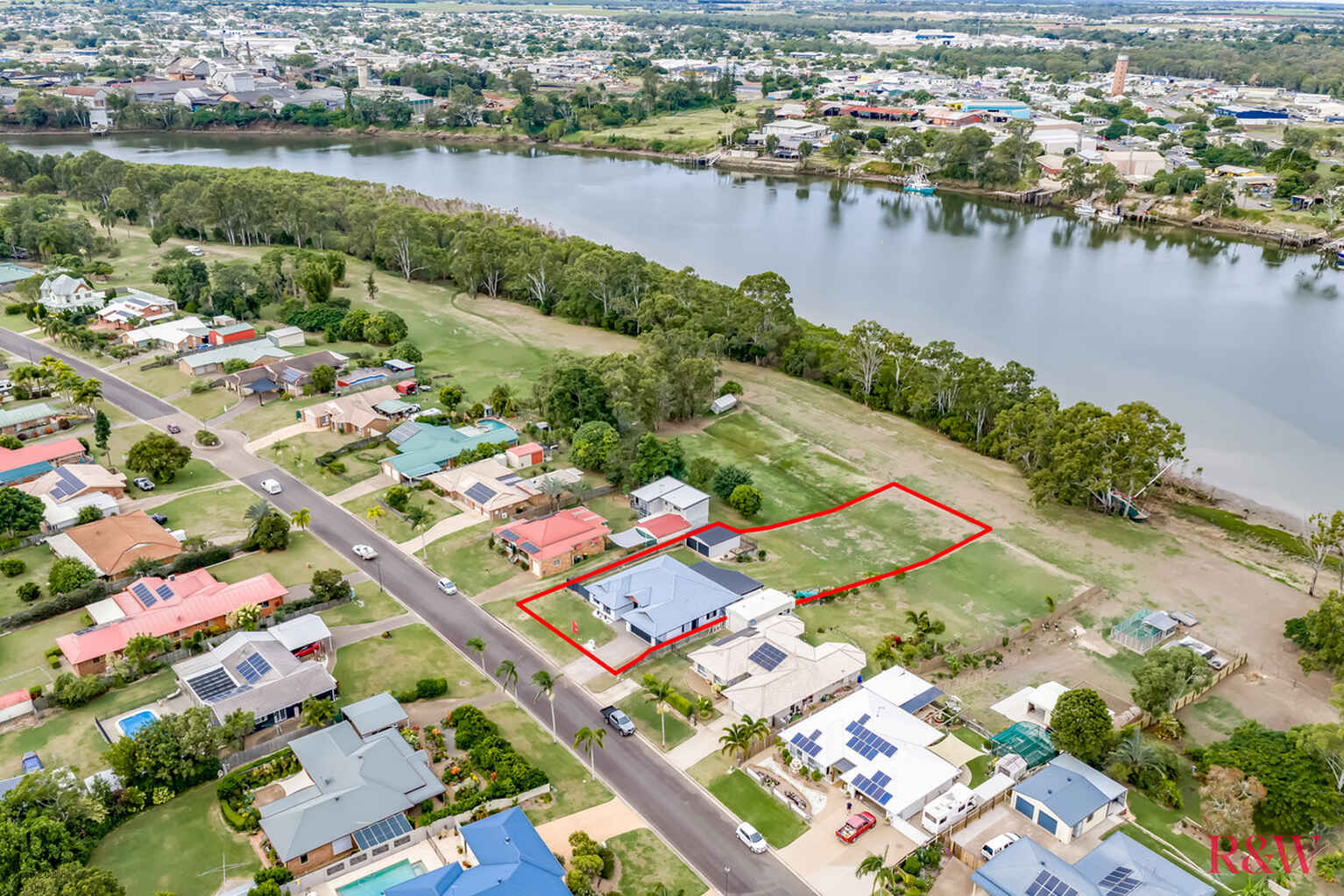 25 Mariners Way Bundaberg North 25 Mariners Way Bundaberg North