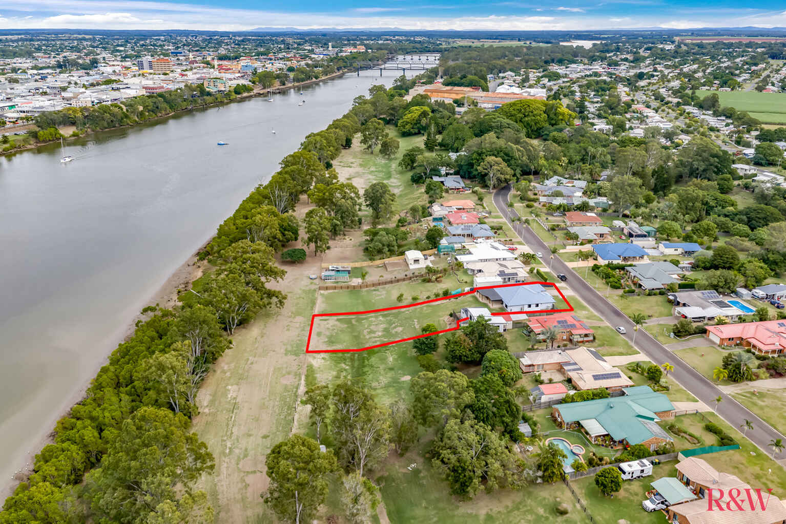 25 Mariners Way Bundaberg North 25 Mariners Way Bundaberg North