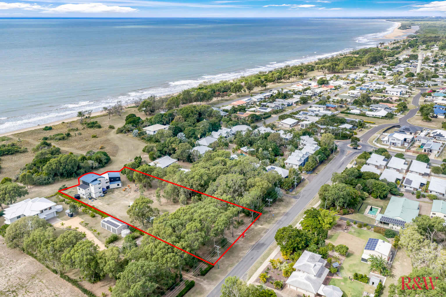 14 Sylvan Drive Moore Park Beach 14 Sylvan Drive Moore Park Beach