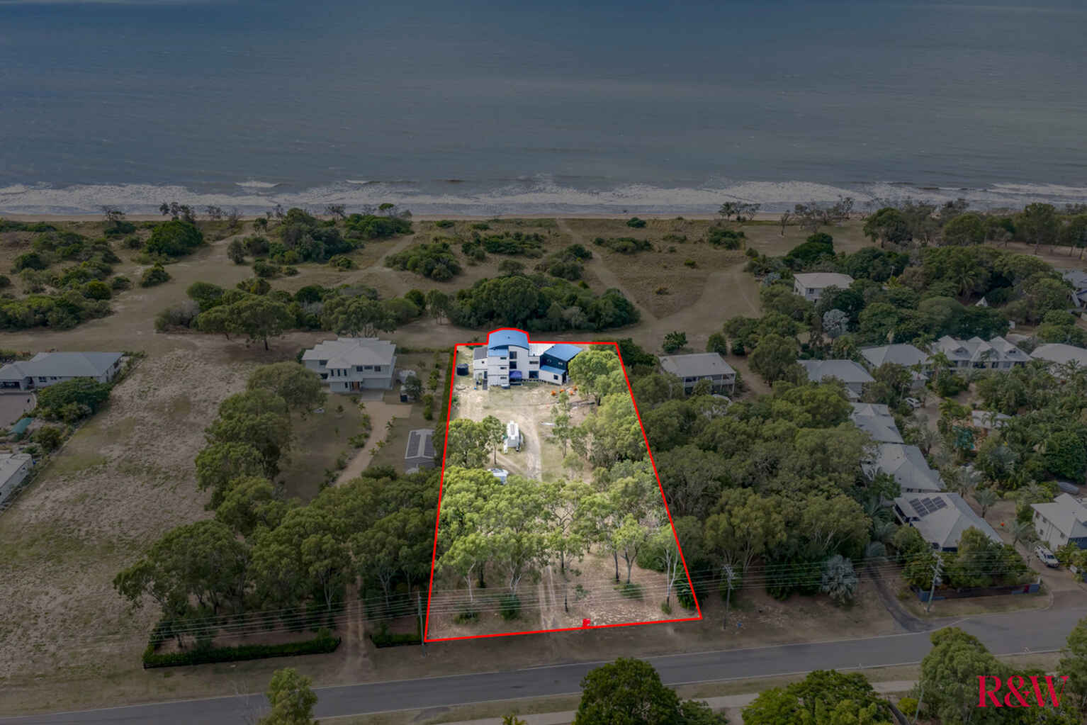 14 Sylvan Drive Moore Park Beach 14 Sylvan Drive Moore Park Beach