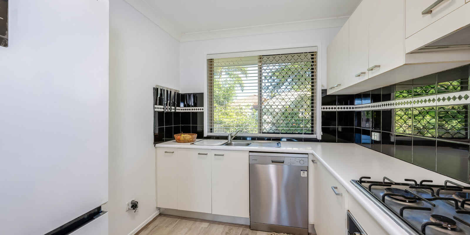22 Mermaid Drive Innes Park 22 Mermaid Drive Innes Park