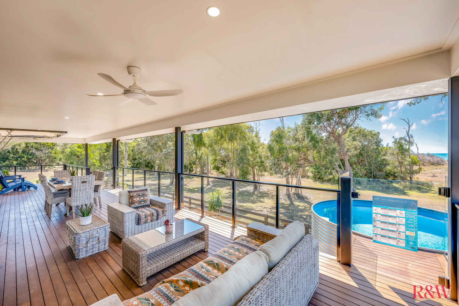 262 Sylvan Drive Moore Park Beach