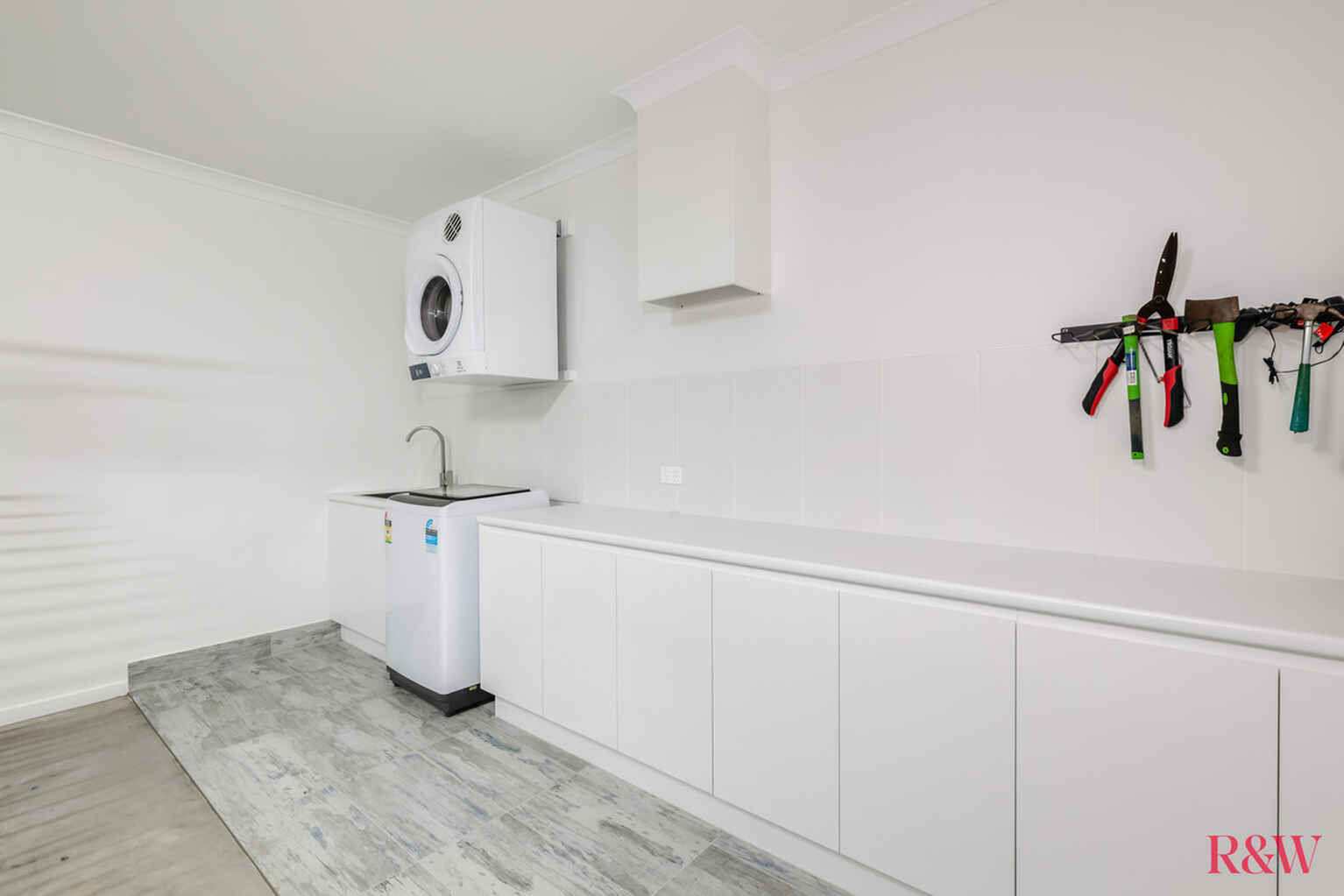 262 Sylvan Drive Moore Park Beach