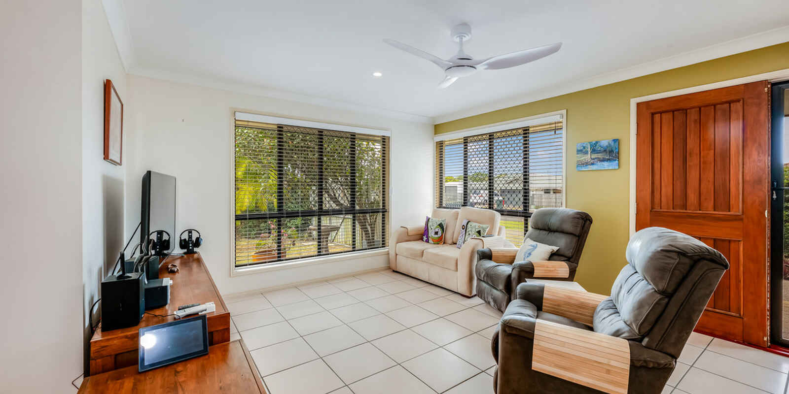 24 Solander Street Bargara 24 Solander Street Bargara