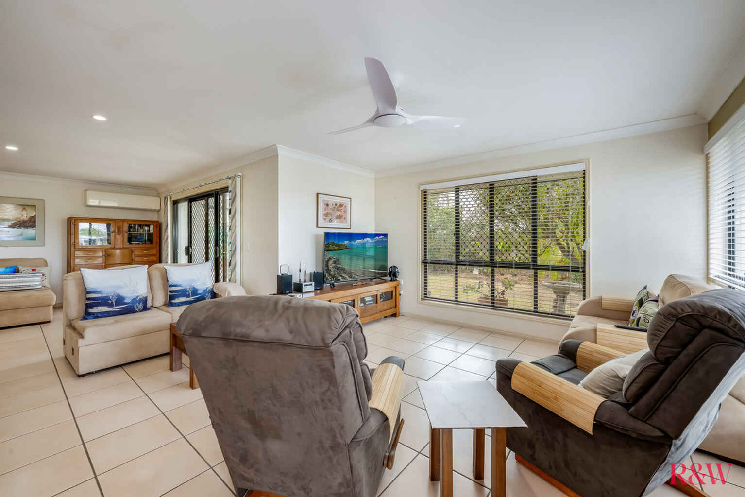 24 Solander Street Bargara 24 Solander Street Bargara