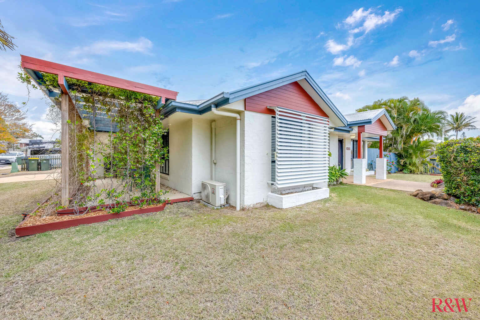 24 Solander Street Bargara 24 Solander Street Bargara