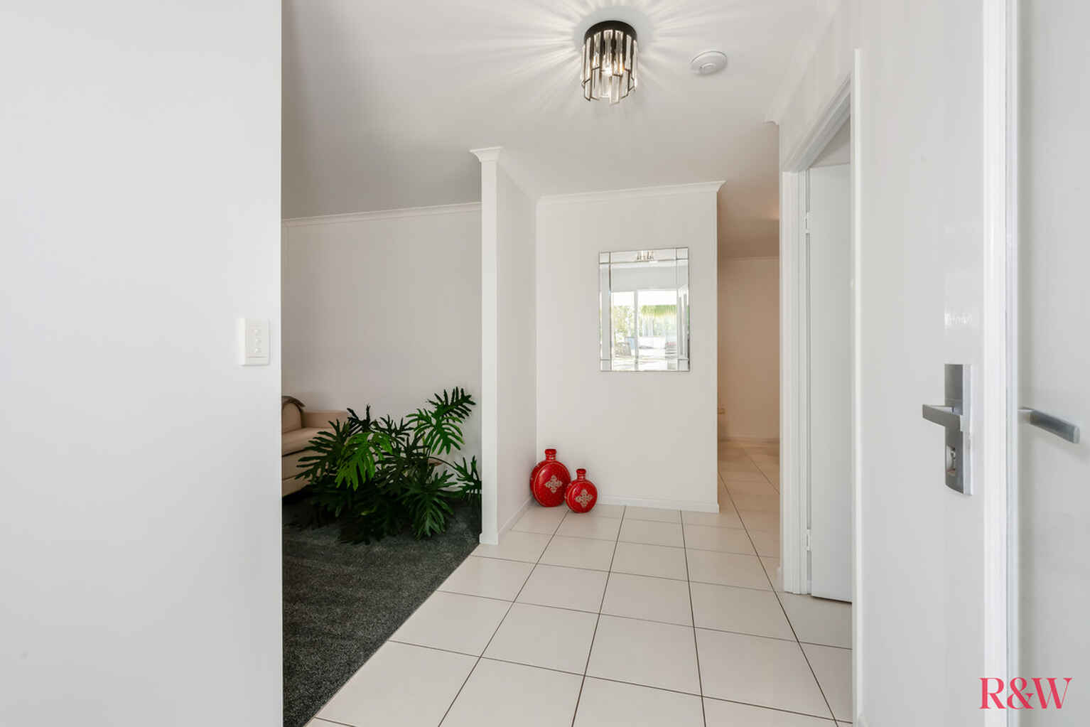 1 Narooma Drive Branyan