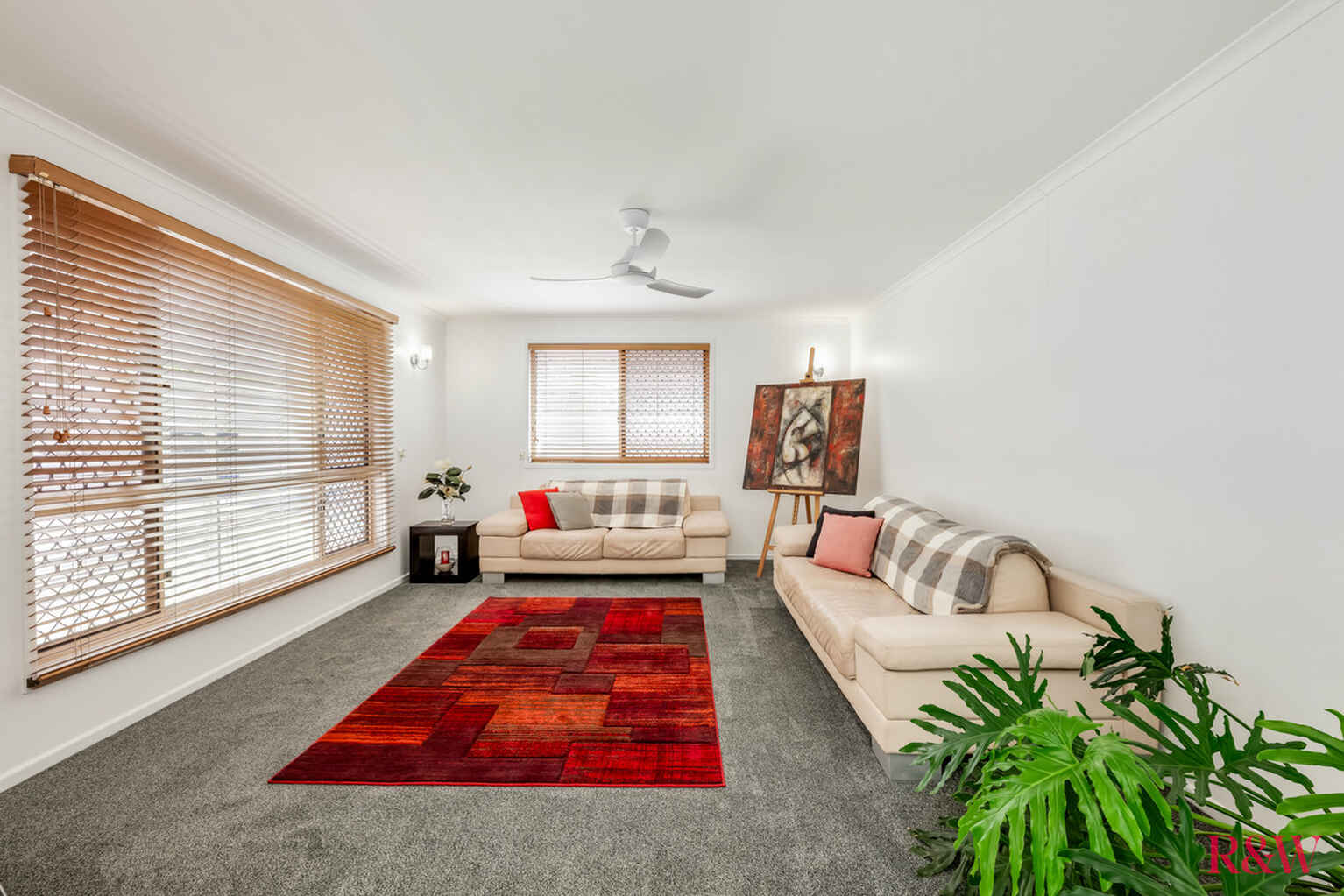 1 Narooma Drive Branyan