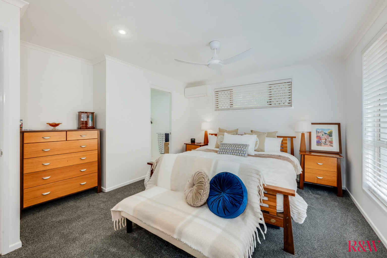 1 Narooma Drive Branyan