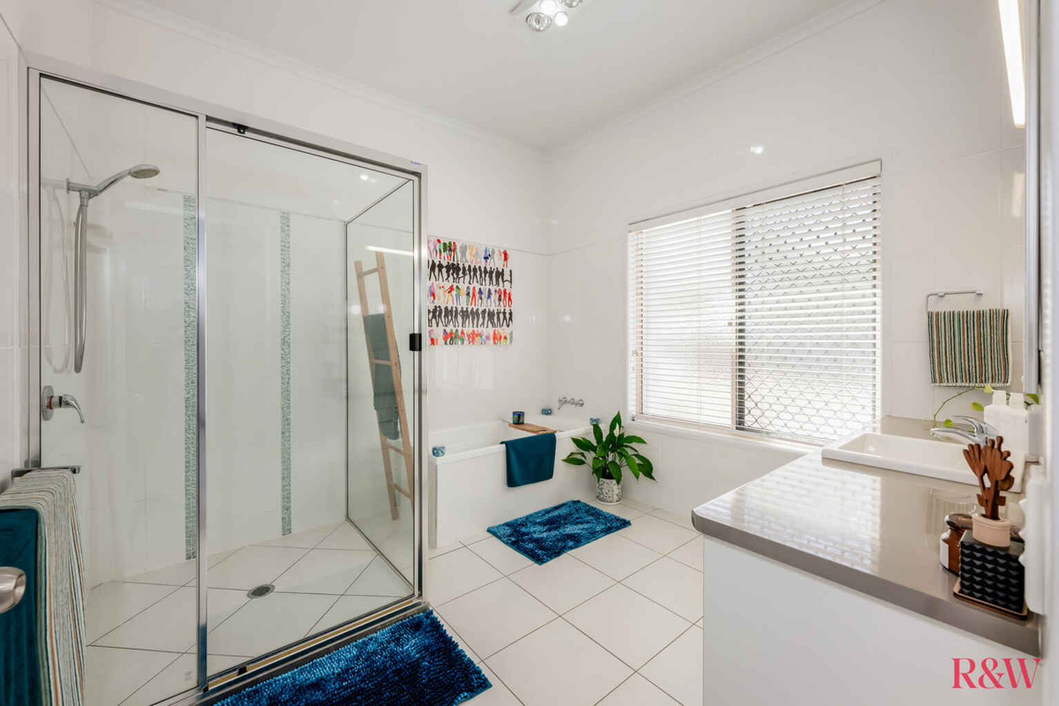 1 Narooma Drive Branyan