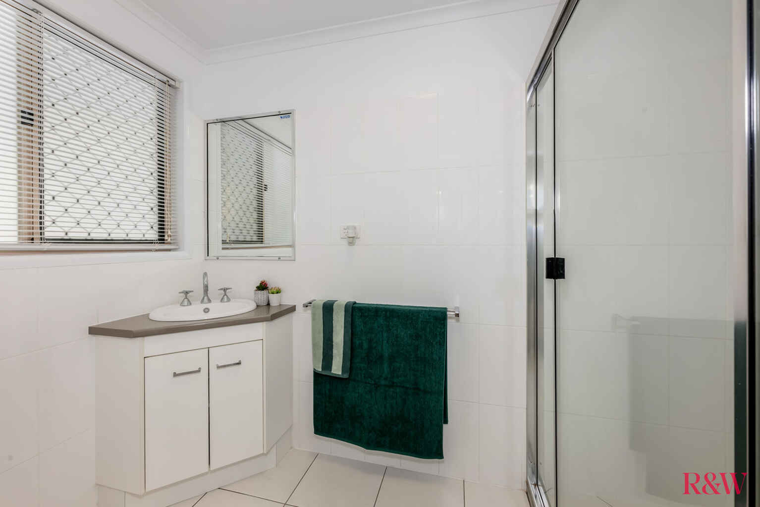 1 Narooma Drive Branyan