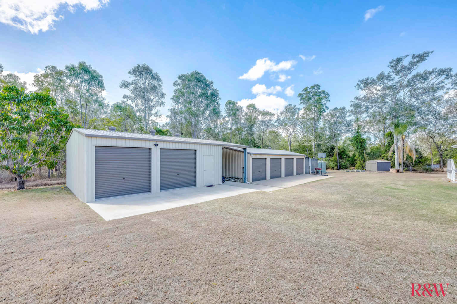 1 Narooma Drive Branyan